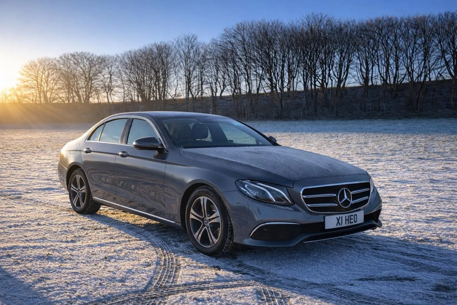 Executive saloon vehicle